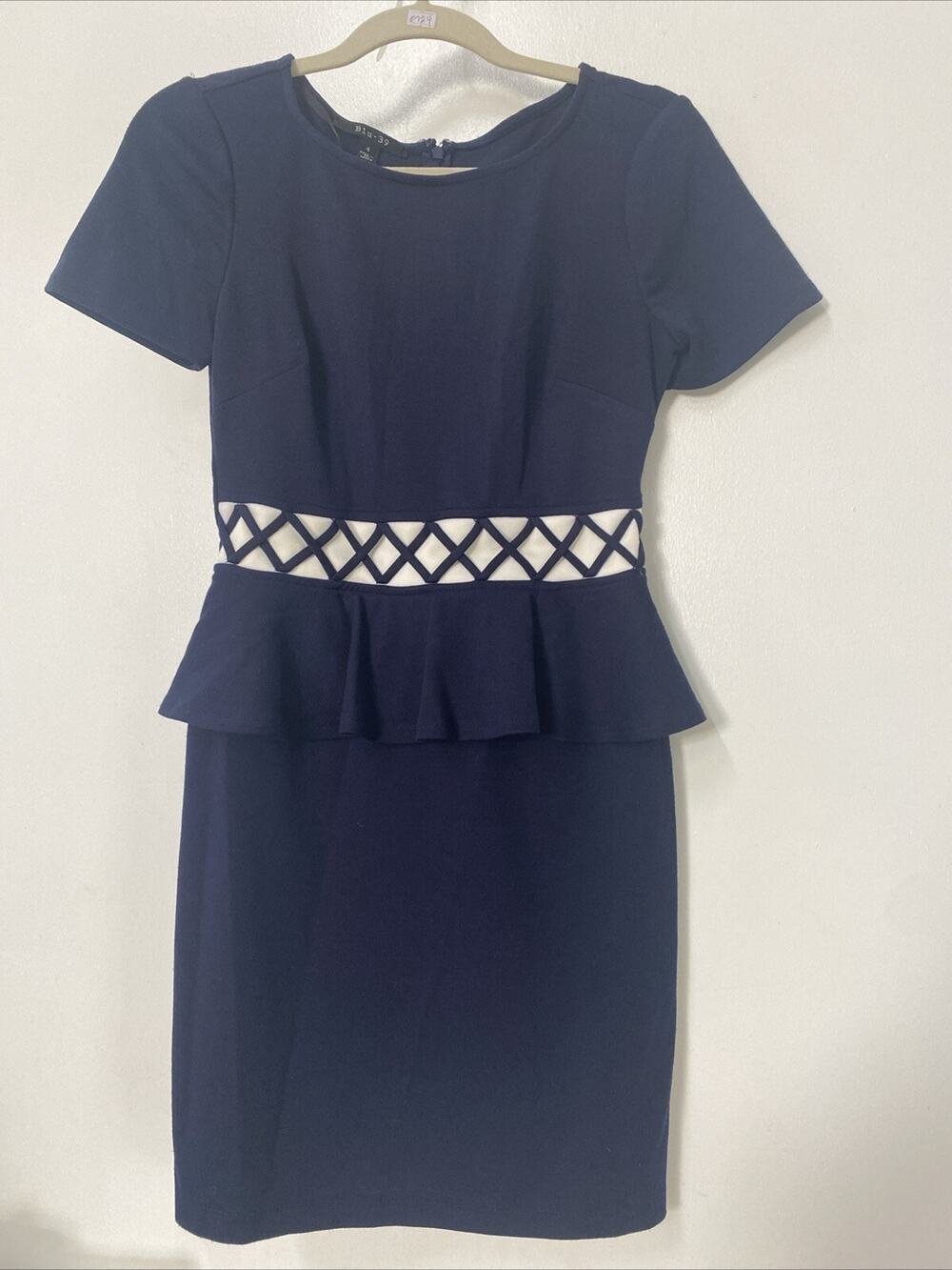 Women’s Blu-39 Solid Peplum Sheath Waist Detail Blue/ White Dress Sz 4